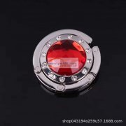 寻找如图这款挂钩包，带小钻，品质要好，数