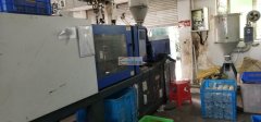 整厂转让，四台海达注塑机，两台300克，