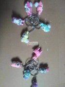 找做如图植绒卡通公仔的厂家，成品最好，质