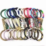 如图，寻找生产这种手镯的厂家 ，有生产的