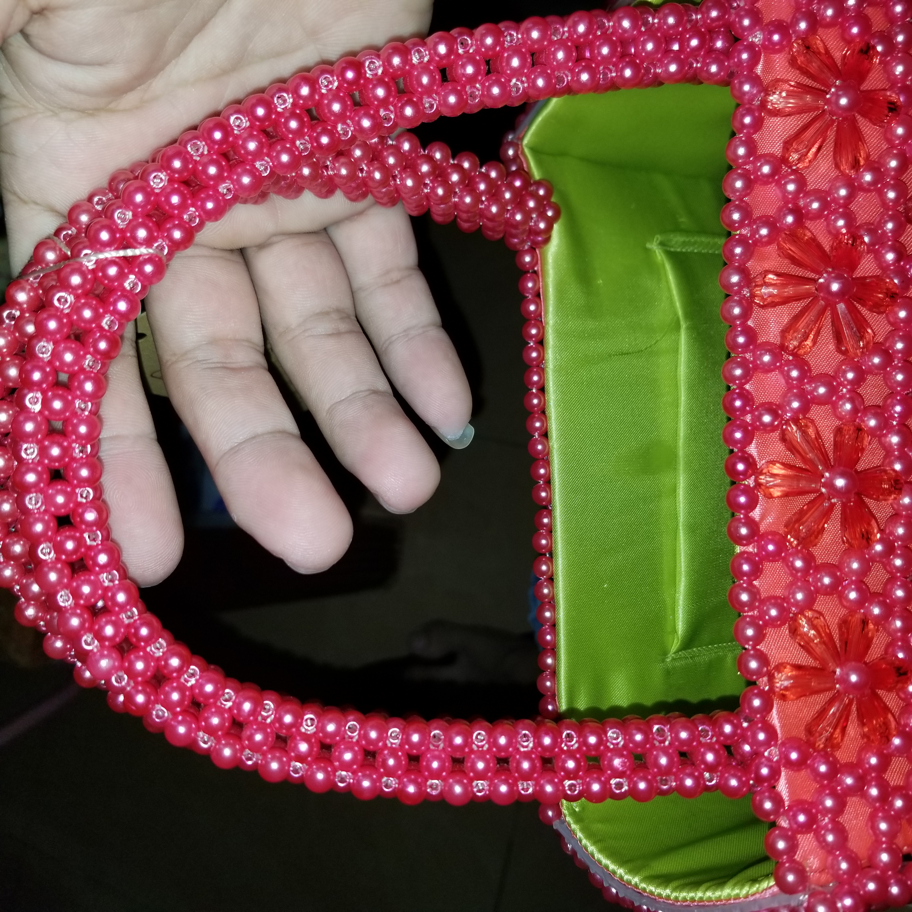 有做里面内袋和塑料片的联系我，加微信