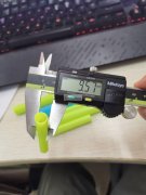 做塑料管子，直径1厘米左右。长度多种。寻合作厂。。