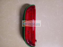 加工箱包，义乌佛堂起鸣村山脚下.骨条包为