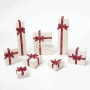 寻找能做如图饰品包装纸盒的厂家，类似的也