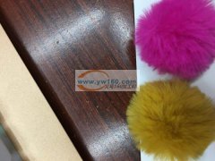 寻找专业缝毛球，塞丝棉居多，放球心的的也