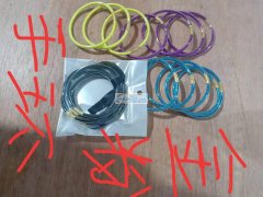 我厂里有米珠手环和金粉手环有现货，数量不