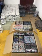 本厂常年承接草莓袋，方包，手机袋，八角包