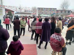 本厂承接手工编织，手链串珠，电子产品组装