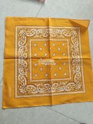 量大 现有方巾卷边外发 如图