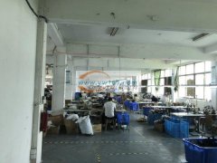 本厂专业生产各种规格箱包、化妆包、收纳包