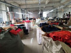 江西上饶箱包加工厂承接各种箱包款式加工生