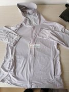 东阳有图中这款衣服外发，寻找专业做此款服