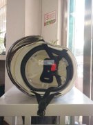 本人现需采购如图头盔，图一图二需要四千，