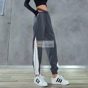 寻找服装加工厂，图中裤子订单外发加工，有