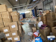 承接各种袜子手工包装，打胶枪，靓粉，玩具