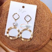 本厂有大量内销耳环订单外发，合金和配件类