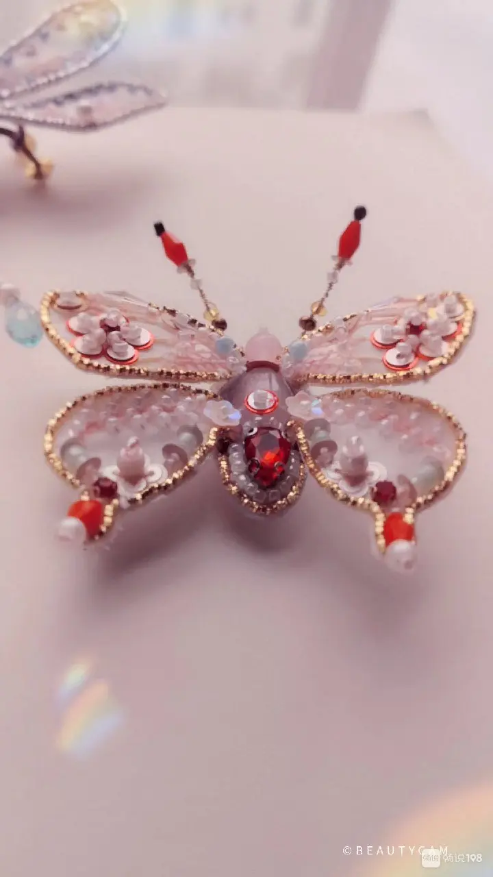 承接平车，胶枪，串珠类手工活，有固定员工