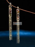 寻找饰品成品加工厂，可以做珍珠绕丝耳饰，