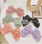 如图，寻能做这两款蝴蝶结的加工厂，有活要