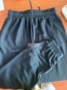 如图裤子外发，寻大型实力加工厂，裁剪到包装全部可以