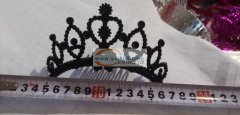 采购图中塑料皇冠，3个或者6个一组，数量