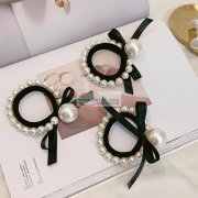 本厂专业承接头饰钉珠，袜子，围巾，裤子各