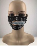 现需寻找图中款式现货口罩 ，有这些款式现