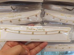 寻找如图所示铜项链，有货的厂家联系，质量