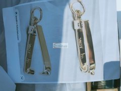 求购图中锁钩，寻找生产厂家，有货的厂家与