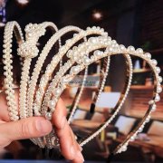 寻找这款头箍，样品如图，质量好，有货的厂