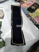 如图所示，寻找可以做这两款蝴蝶结的加工厂