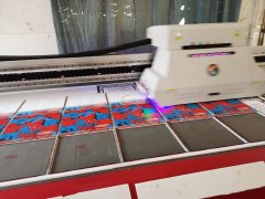 承接各类平板UV加工&nbsp;新机器磁