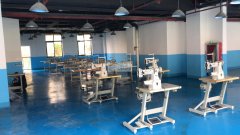 贵州工厂，承接皮具手袋箱包，纯手工加工。