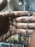 现需寻找类似这些款式产品，如图类似，谁家