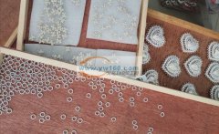 本厂承接各种饰品点钻，大小钻，多种钻都可