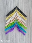 现需采购防雾口罩夹，数量5万个，款式如图