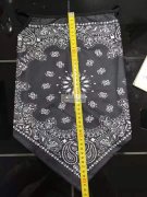 采购冬天款3角巾&nbsp; 款式如图，