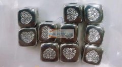 求购这个铜的正方4.0孔的产品，桃心款急