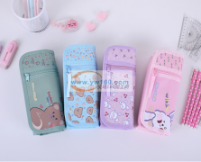 本公司有学生笔袋和手提包外发纯加工厂