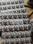 承接电子加工产品，工人已有多年焊锡组装经