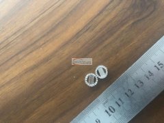 如图，采购这款反面穿孔的配件，数量：50