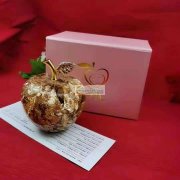 采购这款产品，材质金萡水晶，样品如图，有