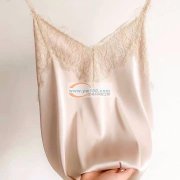 义乌杜启服饰专业生产承接打底，吊带裙，连