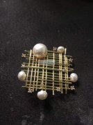 需要6000个图中铜胸针，寻找铜胸针厂家