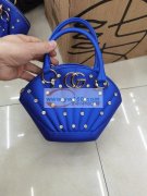 寻求果冻包工厂，有生产这样的包包工厂请联