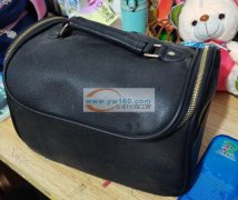 专业箱包打样，各种皮包，布包，背包，化妆