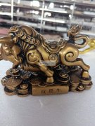 本厂专业生产汽车和办公室家庭摆件