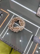 寻找这款发饰的加工厂，如图所示，现有做的