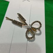 看样品图，寻找这几款的成品，半成品厂家，