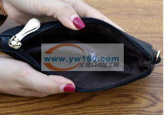 寻义乌会做这款手包的加工厂 如图有包包需